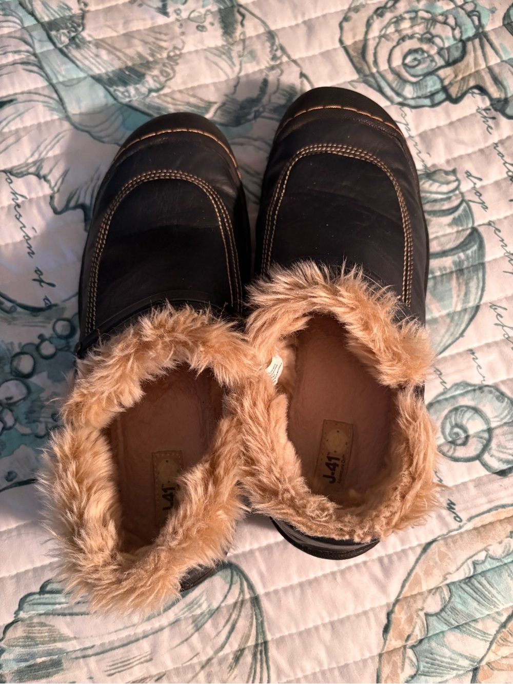 Faux-Fur Trim Navy Slip-On Women's Shoe